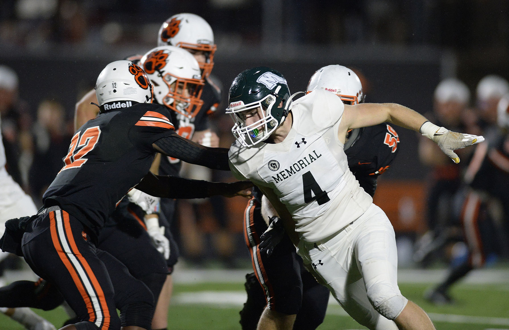 Madison-Memorial-at-Verona-Wisconsin-high-school-football-09-I4I_0447-09032021210856